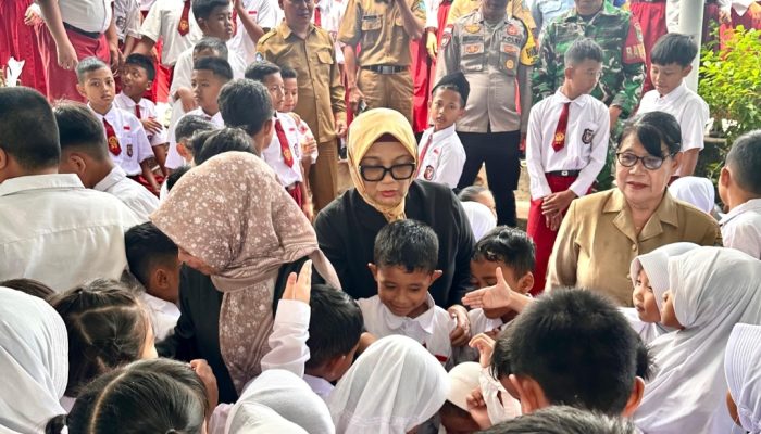 Bantuan Sarana Drum Band Menyasar Sekolah di Bintan