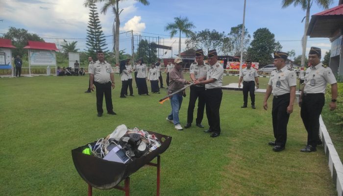 Lapas Kelas IIA Tanjungpinang Musnahkan Barang Terlarang Hasil Razia