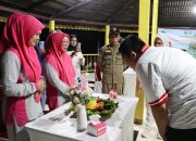 Bupati Roby Apresiasi Kreativitas Kader PKK Kuala Sempang dalam Lomba Kreasi Tumpeng
