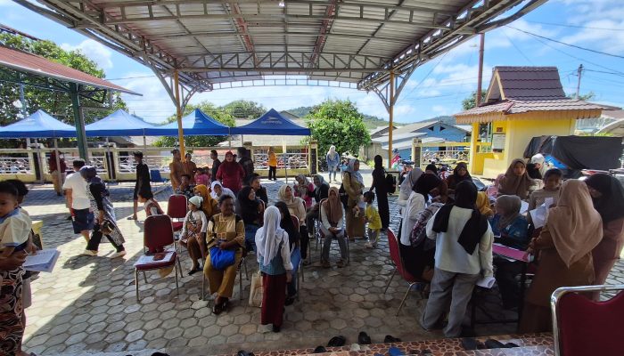 Jemput Bola hingga Pulau Terluar, Disdukcapil Bintan Pastikan Warga Tambelan Tak Kehilangan Hak Identitas
