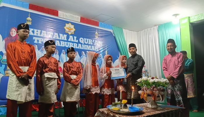 Khatam Massal TPA Desa Sungai Pinang Jadi Tradisi Tahunan, Wujudkan Generasi Qurani