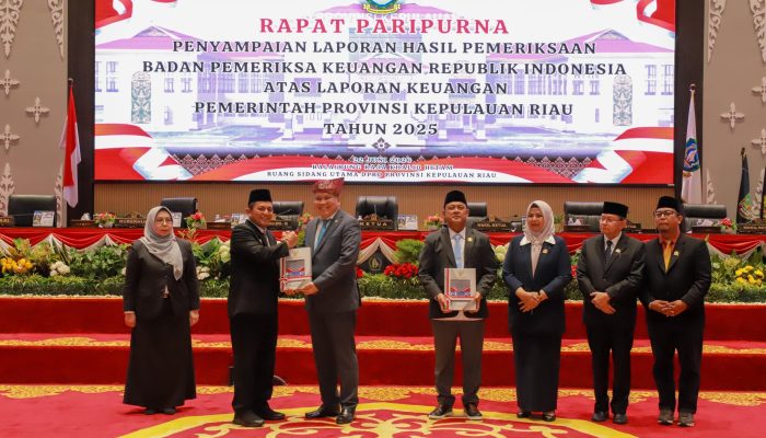 Paripurna DPRD Kepri, Pemprov Kepri Kembali Raih Opini WTP Ke-16 Berturut-turut dari BPK RI