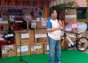 Bersama Pengurus Panitia, Datuk H Timo Kipda Pimpin Jalannya Reuni Akbar SMPN 3 Bengkalis