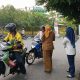 Kabut Asap Selimuti Tanjungpinang, Kepala Puskesmas Turun Langsung Bagikan Masker